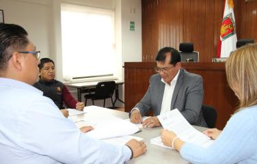 e aprobó por unanimidad de votos la versión pública de dos expedientes