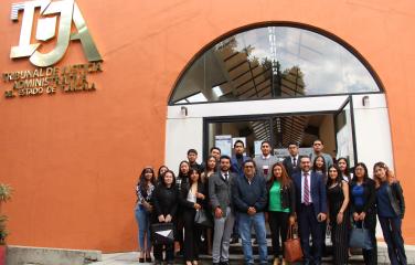Realizaron una visita a las instalaciones del órgano jurisdiccional, para ampliar sus conocimientos teóricos y tener un acercamiento con el campo laboral.