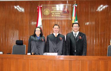 En Sesión Extraordinaria Solemne, integrantes del Pleno del Tribunal de Justicia Administrativa