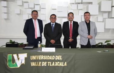 impartió la conferencia denominada “𝐋𝐚 𝐢𝐦𝐩𝐨𝐫𝐭𝐚𝐧𝐜𝐢𝐚 𝐝𝐞𝐥 𝐉𝐮𝐳𝐠𝐚𝐝𝐨𝐫 𝐄𝐬𝐩𝐞𝐜𝐢𝐚𝐥𝐢𝐳𝐚𝐝𝐨 𝐞𝐧 𝐌𝐚𝐭𝐞𝐫𝐢𝐚 𝐀𝐝𝐦𝐢𝐧𝐢𝐬𝐭𝐫𝐚𝐭𝐢𝐯𝐚”